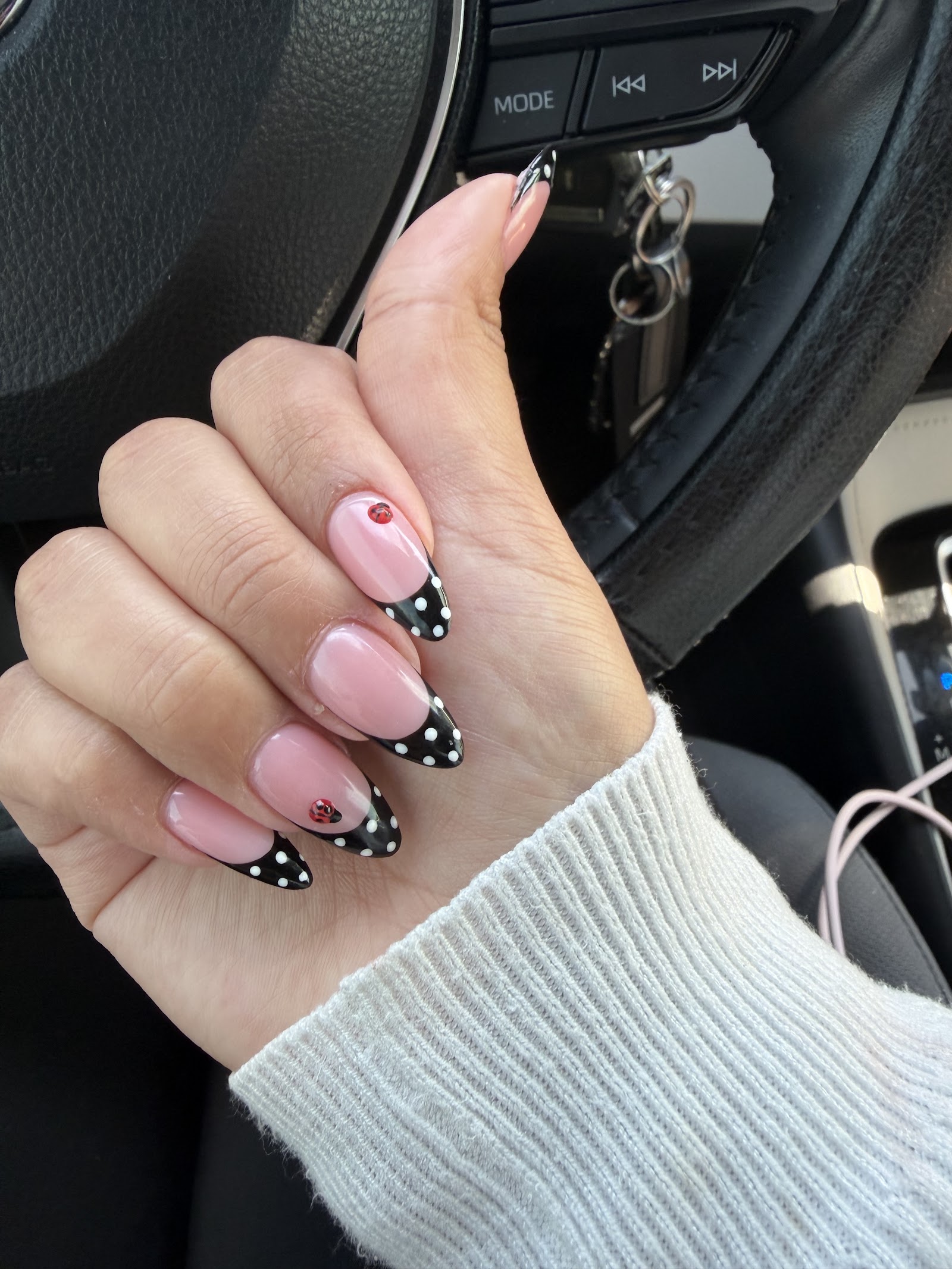 Q Nails nail photo 3